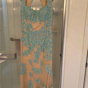 Elegant Blue Lace Evening Gown